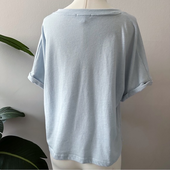 Beyond Yoga deep V soft tee Sm - Picture 3 of 5